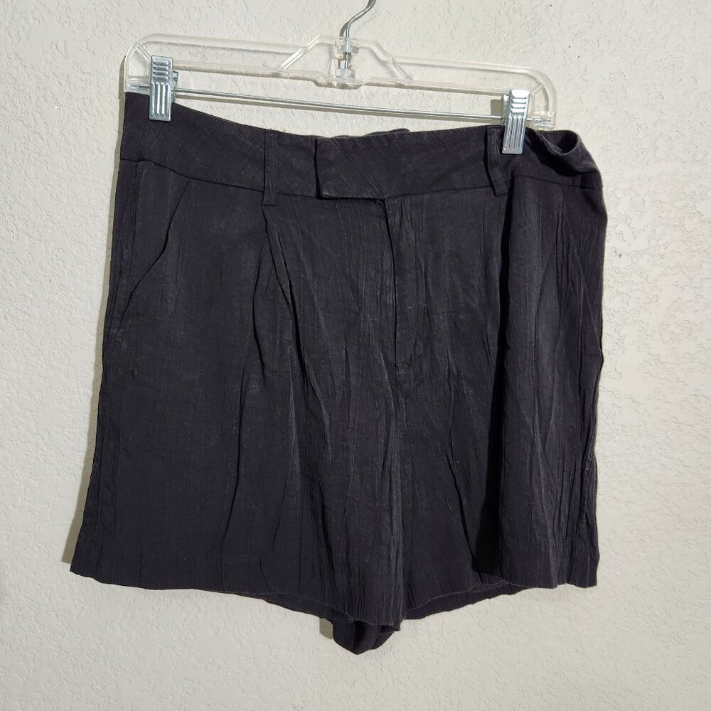 Forever 21 Shorts Womens Black Pleated High-Waist Large